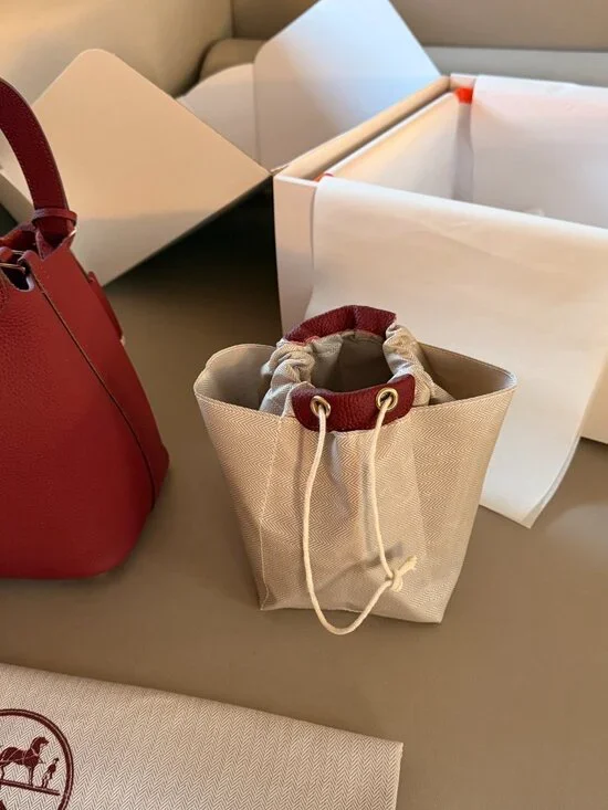 Luxury Rouge H Clemence Picotin Lock 18 Gold Hardware Bag - Picture 4 of 9